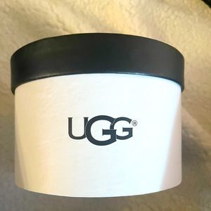 UGG Earmuffs NWT